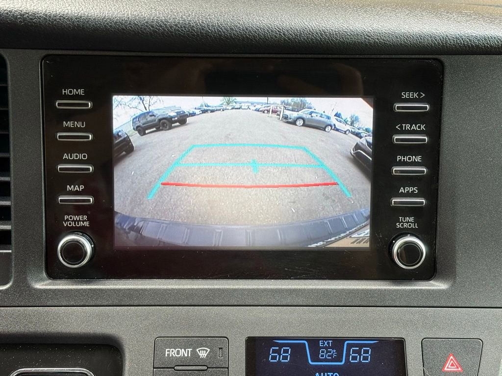 Used 2020 Toyota Sienna L FWD image 35
