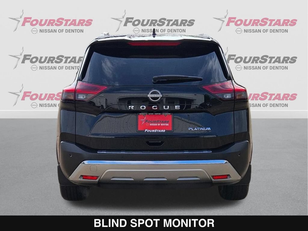 Used 2023 Nissan Rogue Platinum FWD image 5