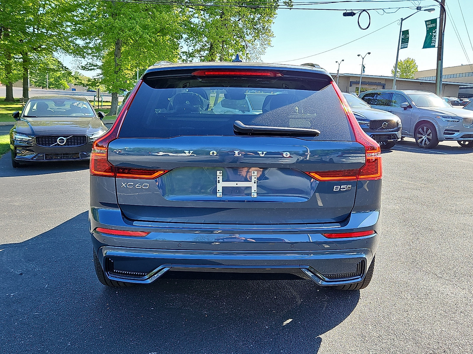 New 2026 Volvo XC60 B5 Ultra w/ Protection Package Premier AWD/4WD image 5