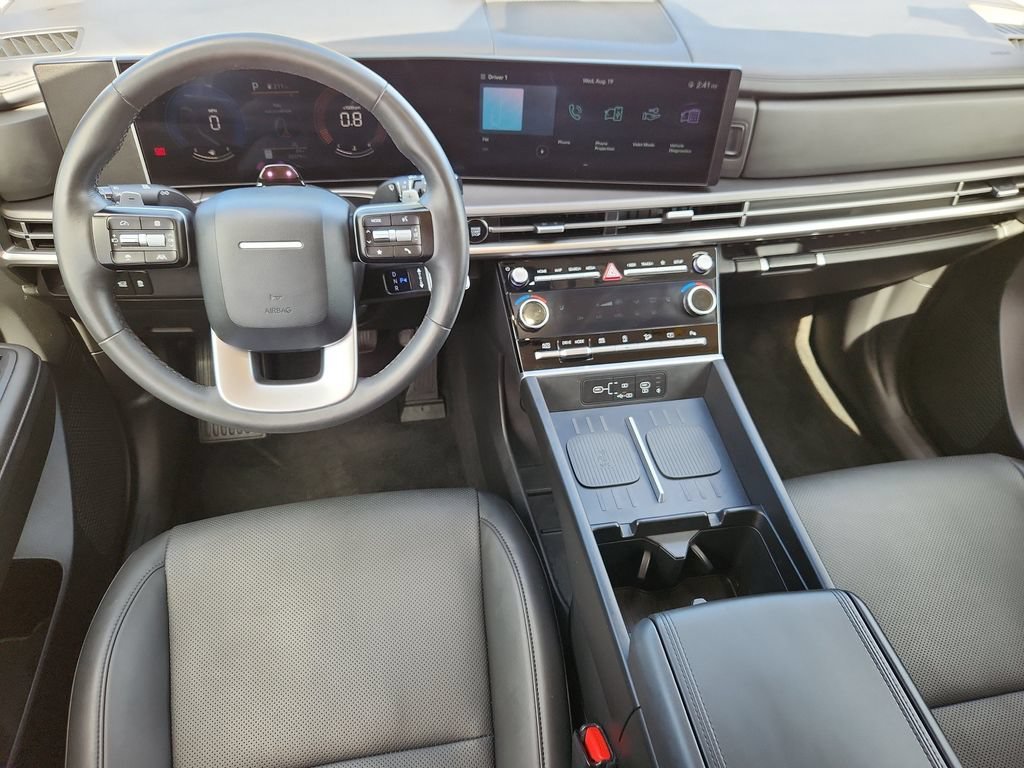 Used 2025 Hyundai Santa Fe SEL AWD/4WD image 11