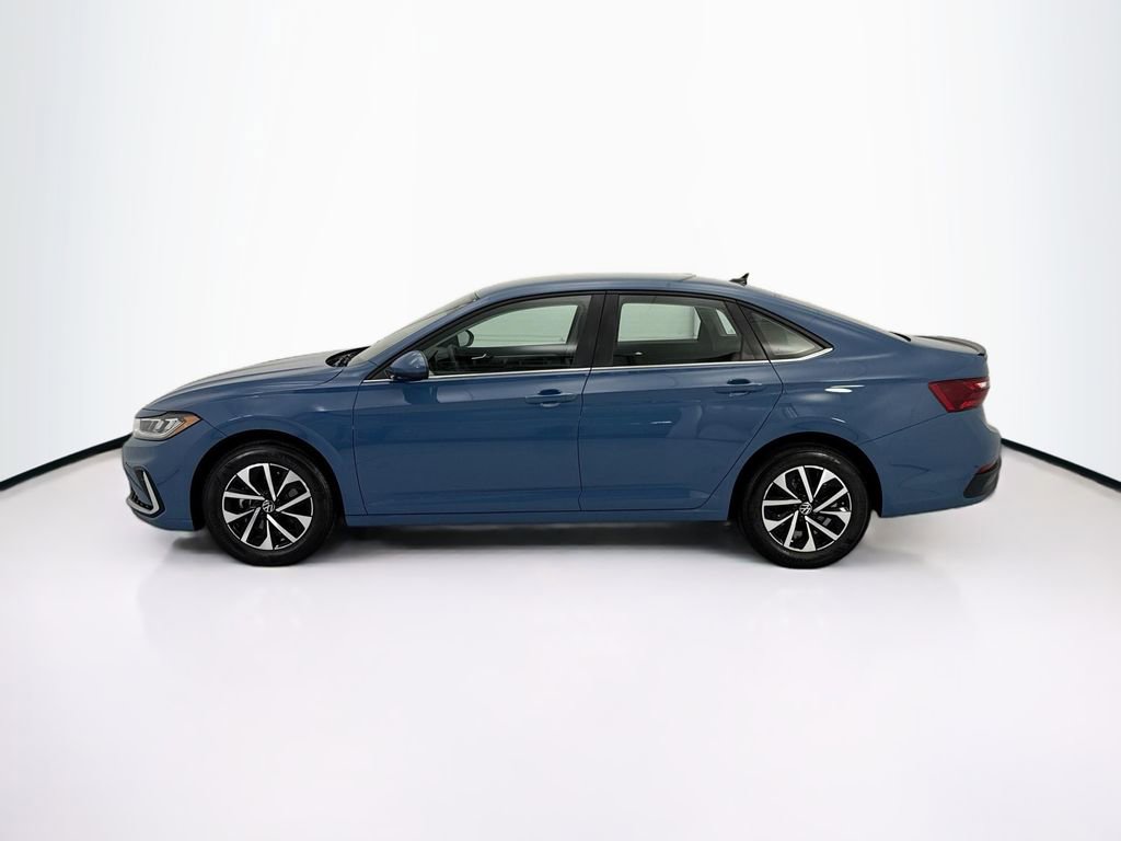 Used 2025 Volkswagen Jetta S image 8