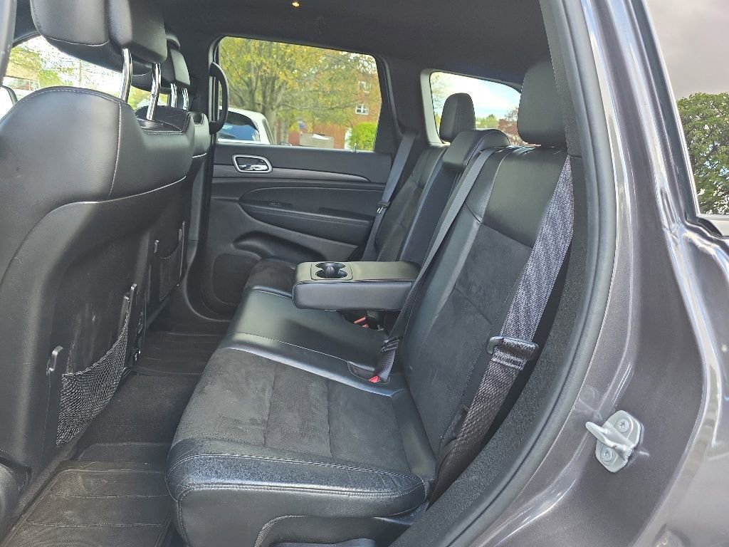 Used 2021 Jeep Grand Cherokee Laredo X AWD/4WD image 29