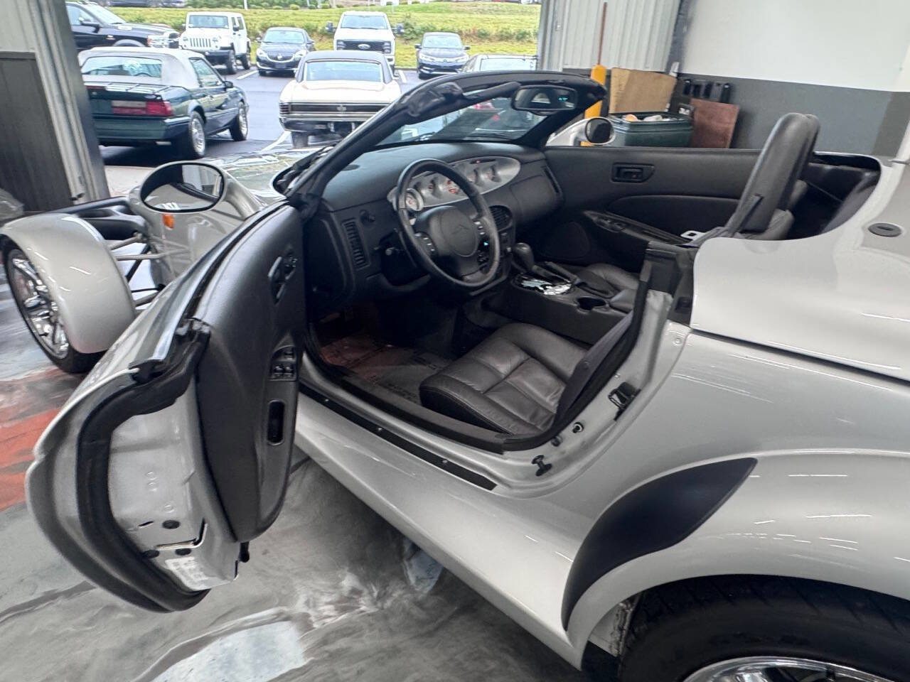 Used 2000 Plymouth Prowler image 11