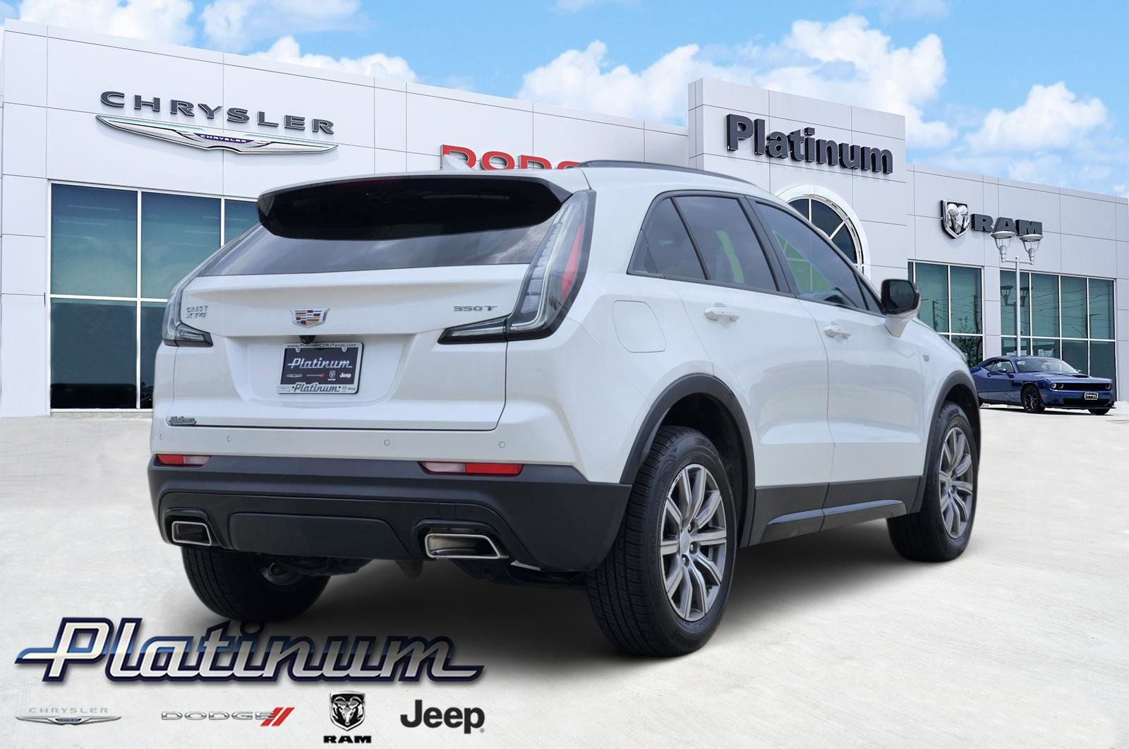 Used 2021 Cadillac XT4 Sport w/ Cold Weather Package image 5