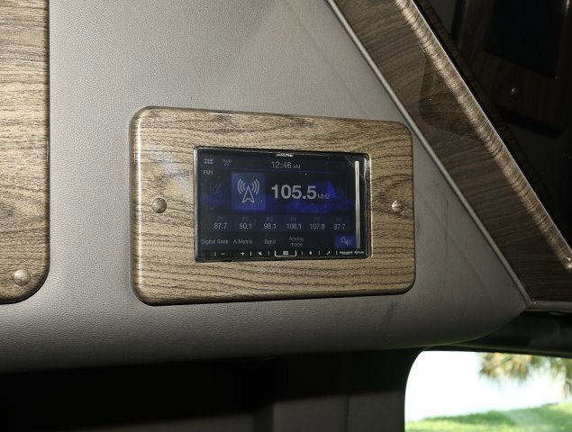 Used 2024 Mercedes-Benz Sprinter 3500 image 27