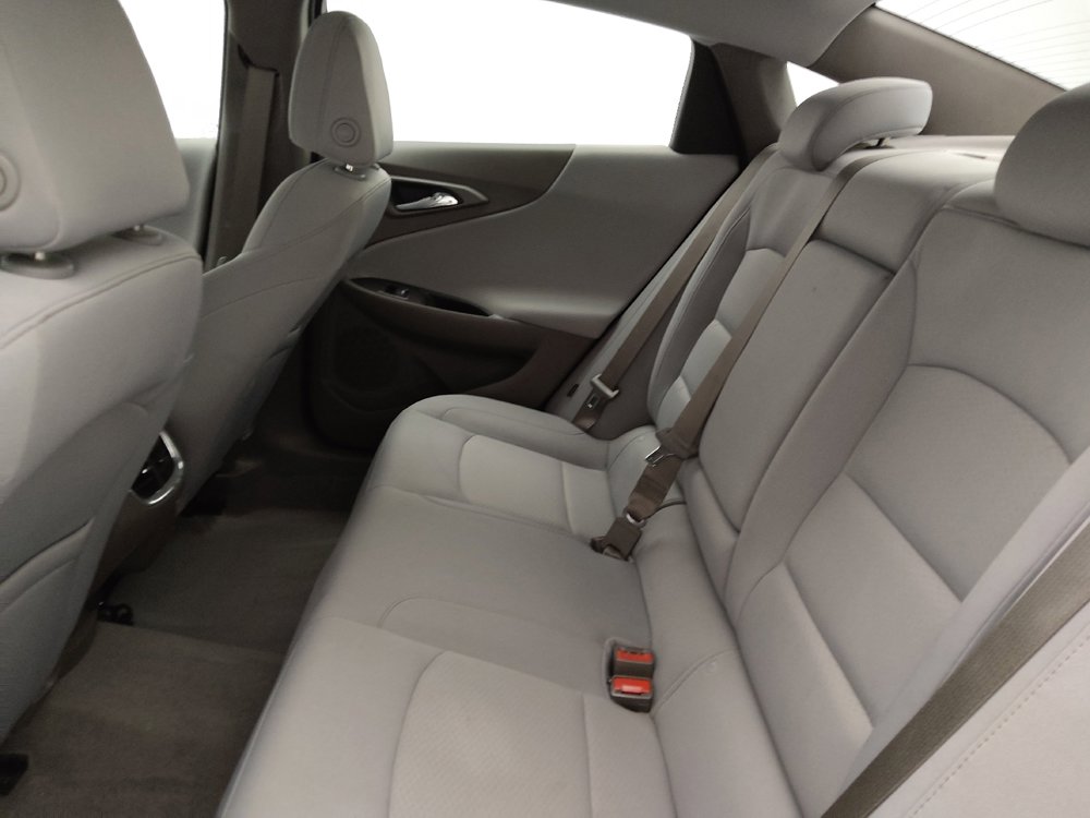 Used 2021 Chevrolet Malibu LT image 18