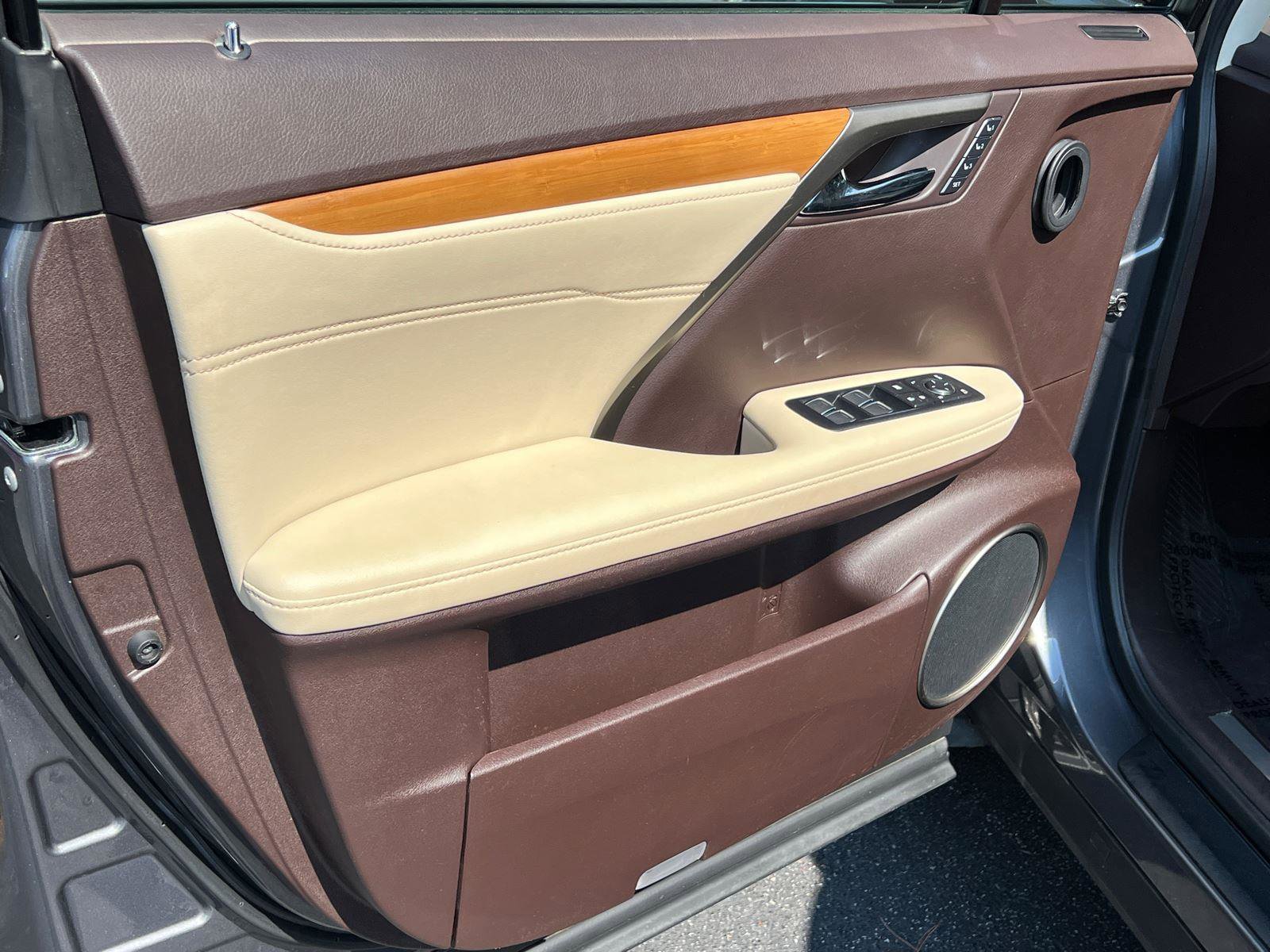 Used 2017 Lexus RX 350 FWD w/ Premium Package image 11