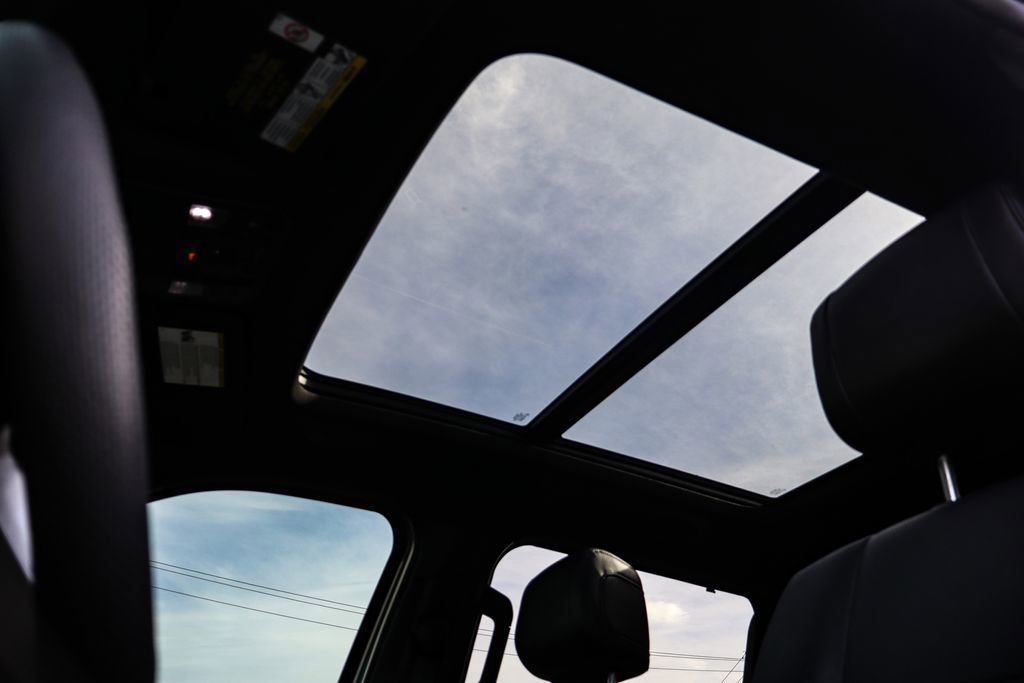 Used 2025 Toyota Tundra Platinum image 34