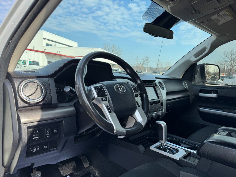 Used 2018 Toyota Tundra SR5 image 14