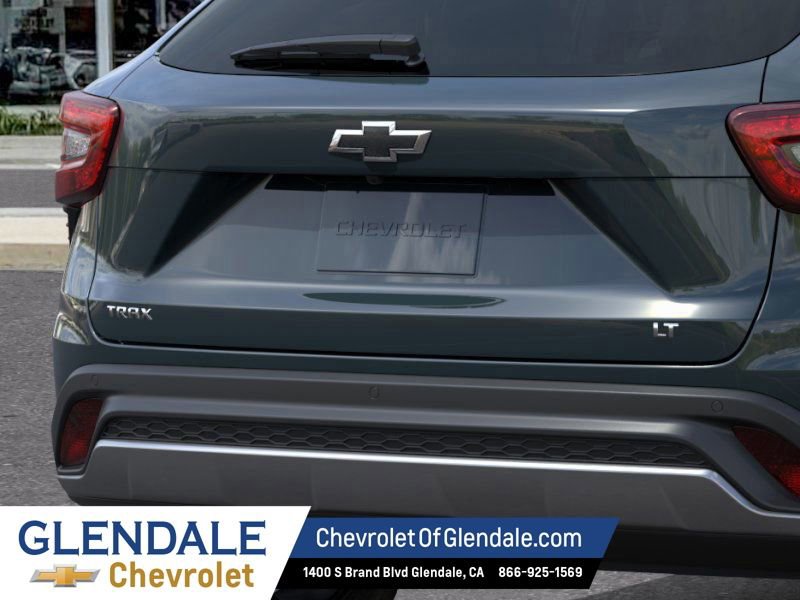New 2026 Chevrolet Trax LT w/ Driver Confidence Package image 14