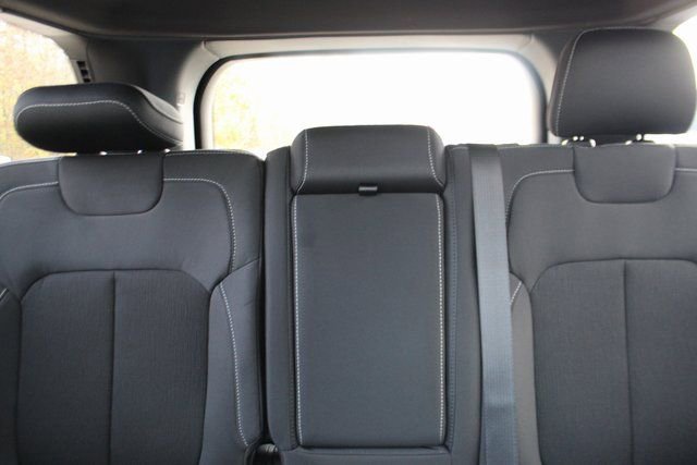 New 2025 Jeep Grand Cherokee Laredo X w/ Luxury Tech Group I image 28
