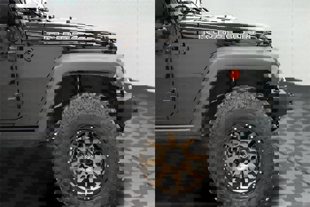 Used 2017 Jeep Wrangler Unlimited Rubicon w/ Cold Weather Group image 27