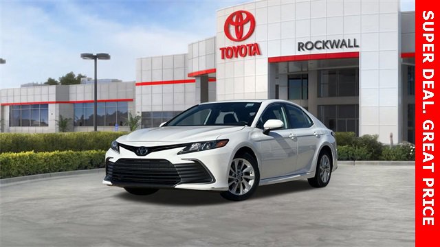 Used 2023 Toyota Camry LE image 1