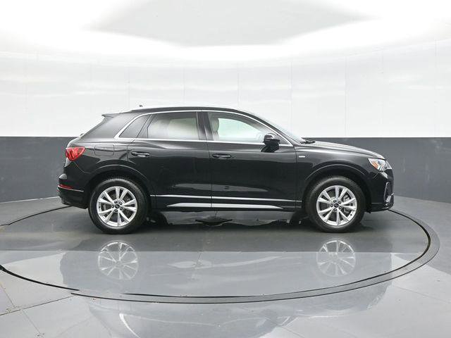 Certified 2025 Audi Q3 2.0T Premium w/ Convenience Package image 8