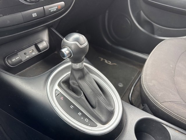 Used 2015 Kia Soul image 18