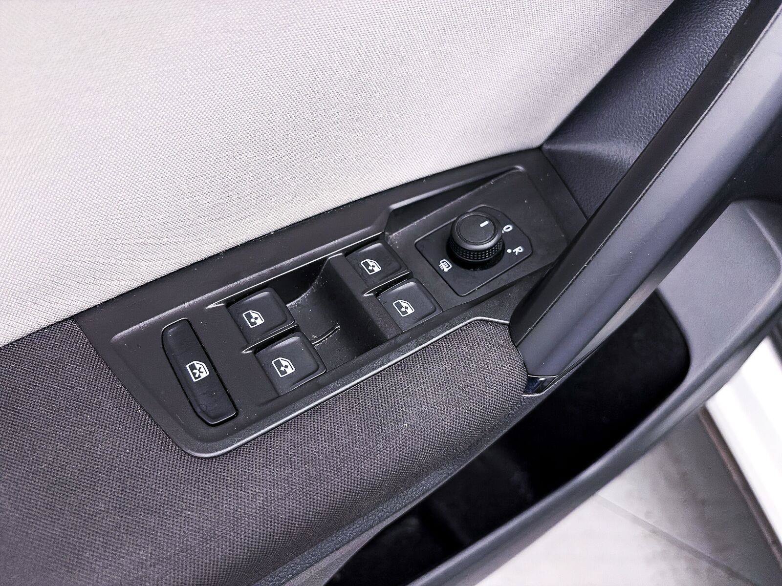 Used 2019 Volkswagen Tiguan S AWD/4WD image 19
