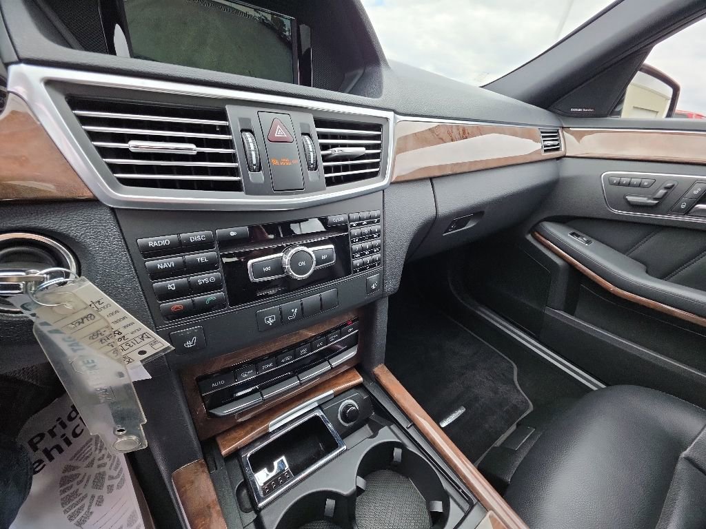 Used 2013 Mercedes-Benz E 350 4MATIC Sedan image 22