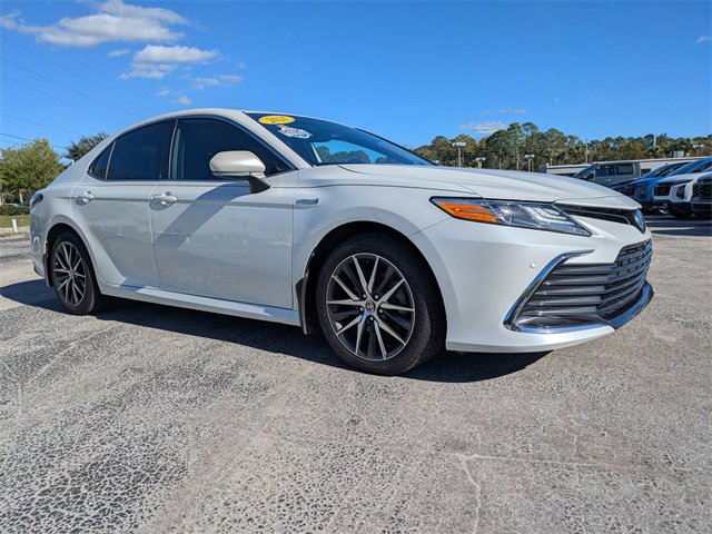 Used 2021 Toyota Camry XLE w/ Navigation Upgrade Package