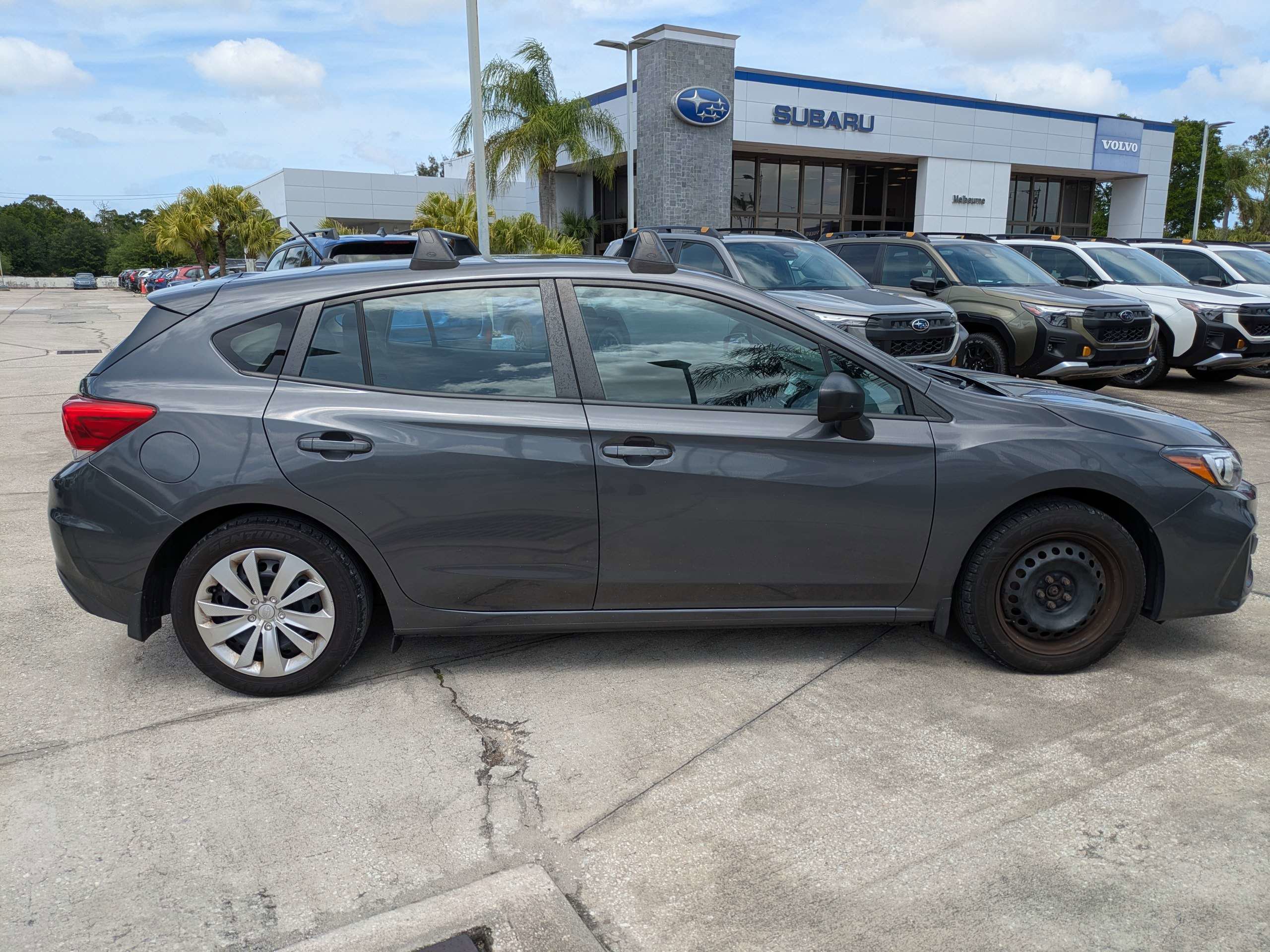 Used 2018 Subaru Impreza 2.0i image 3