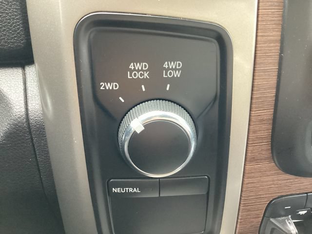 Used 2013 RAM 3500 Laramie w/ Convenience Group AWD/4WD image 23