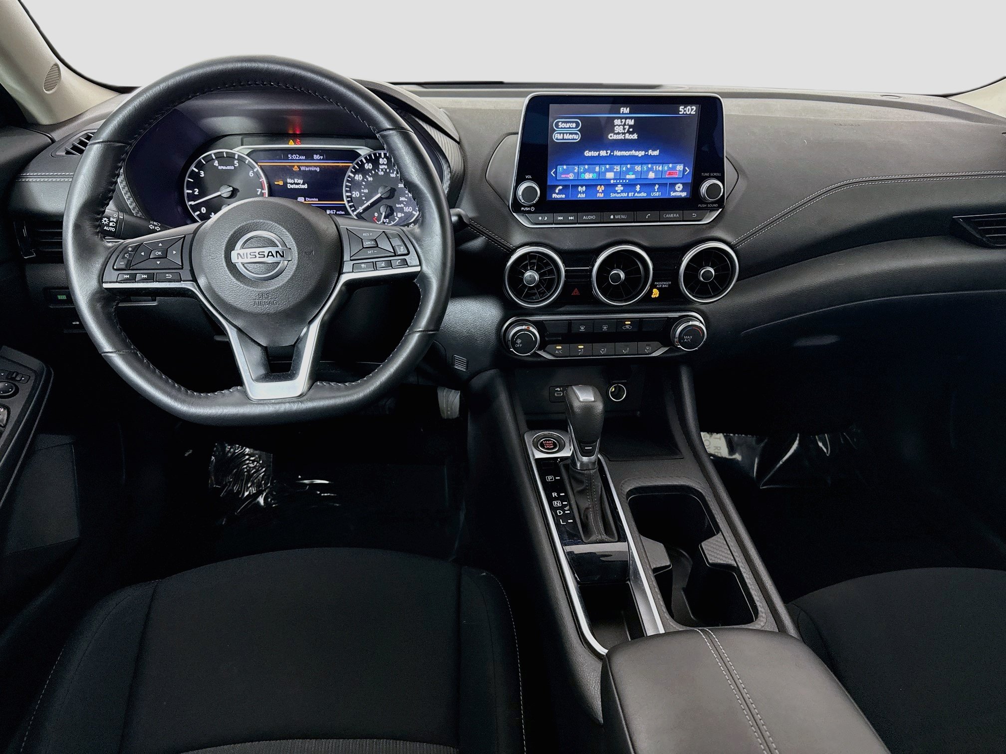 Used 2023 Nissan Sentra SV FWD image 17
