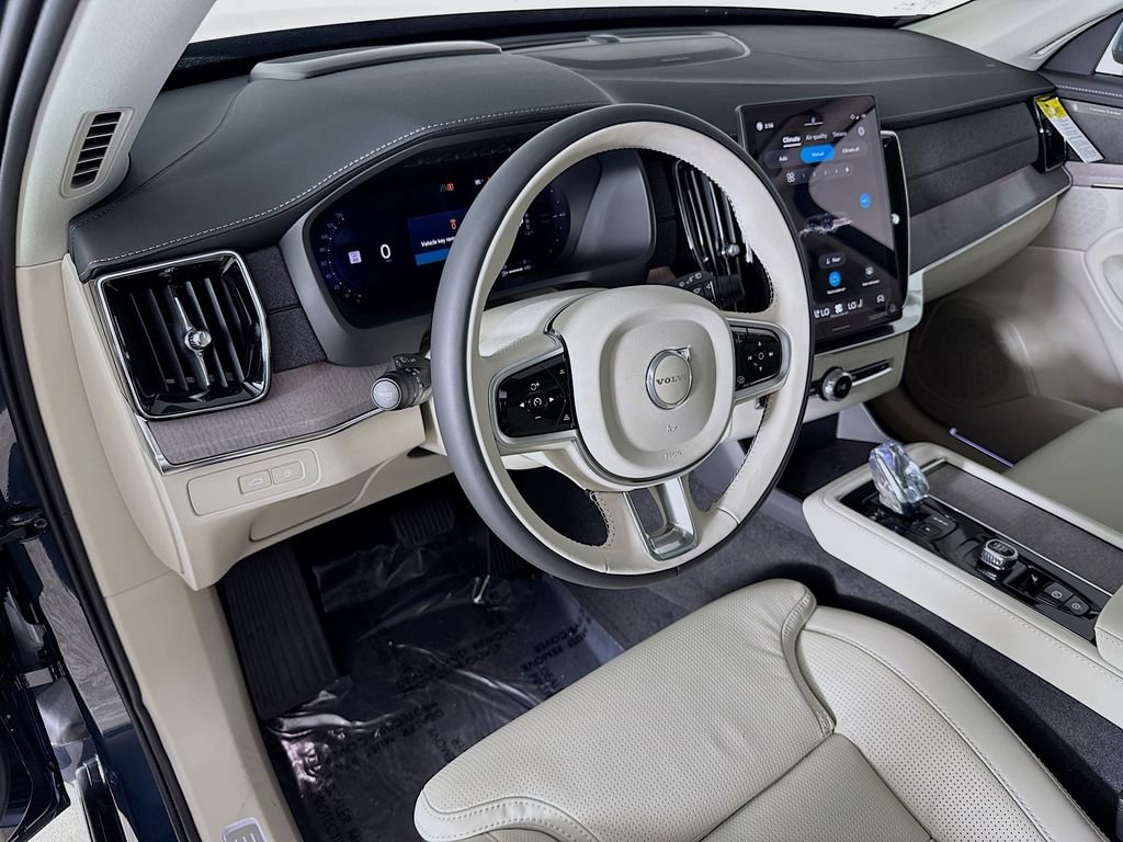 New 2026 Volvo XC90 T8 Ultra w/ Protection Package Premier image 9