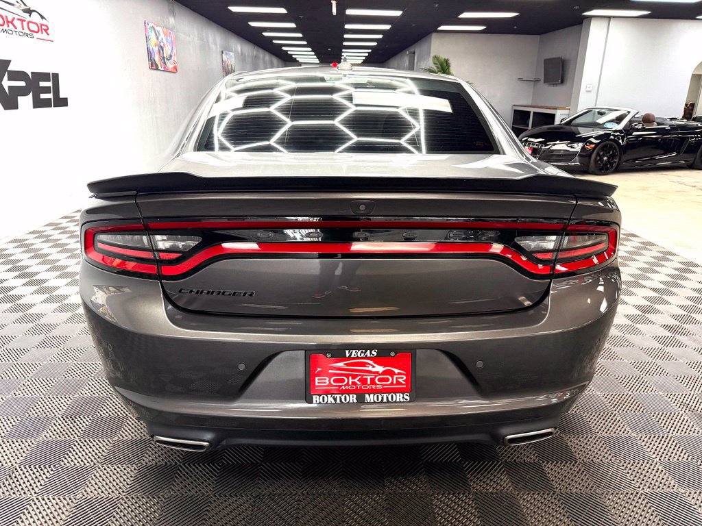 Used 2023 Dodge Charger SXT w/ Blacktop Package RWD image 13