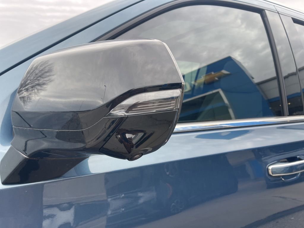 New 2025 Chevrolet Suburban Premier image 10