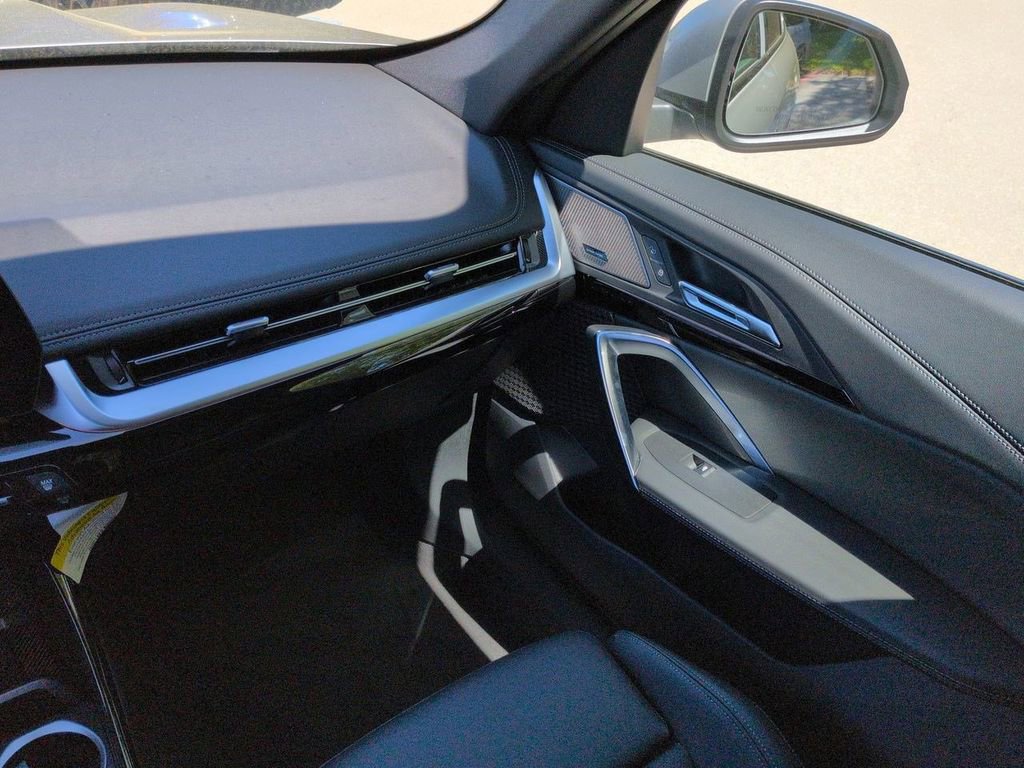 New 2026 BMW X1 xDrive28i w/ M Sport Package AWD/4WD image 17