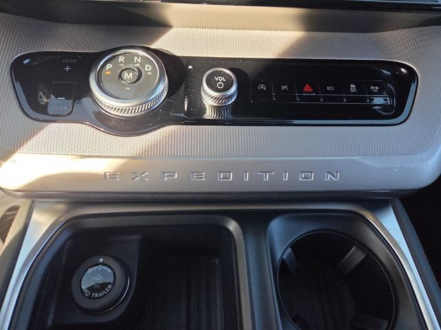 Certified 2025 Ford Expedition Active RWD image 18