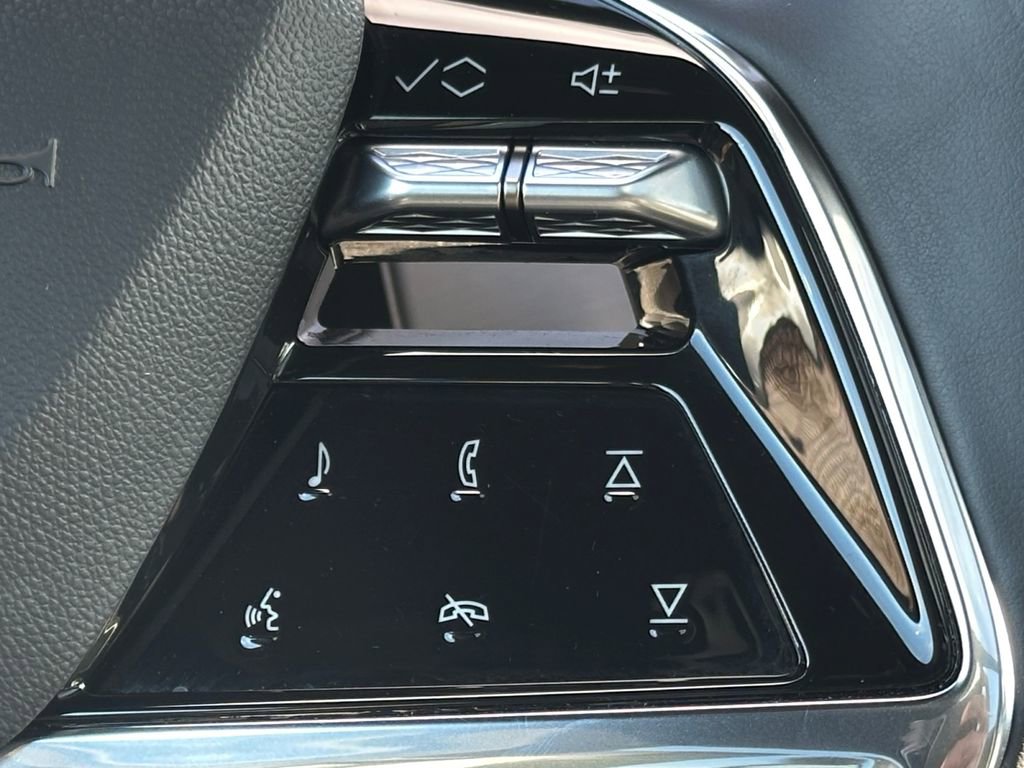 Used 2026 Cadillac Vistiq Sport w/ LPO, Floor Liner Package image 23
