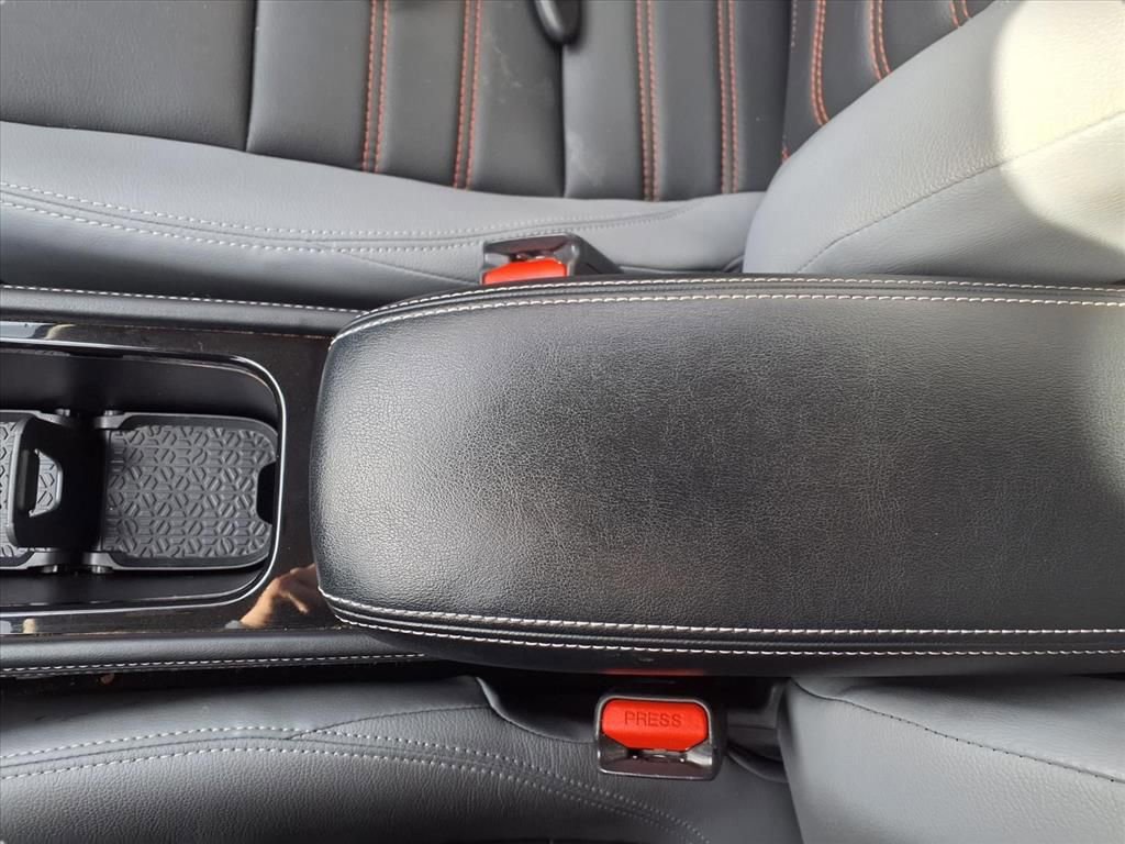 Certified 2021 Nissan Kicks SR w/ SR Premium Package image 13