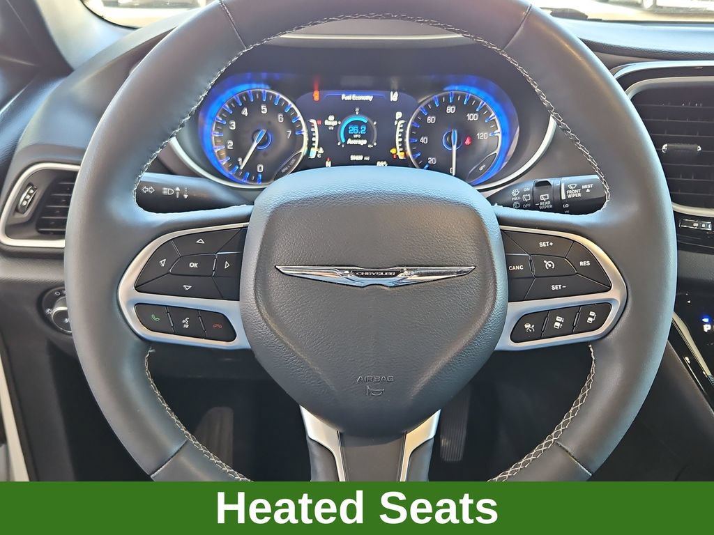 Used 2025 Chrysler Pacifica Select FWD image 10
