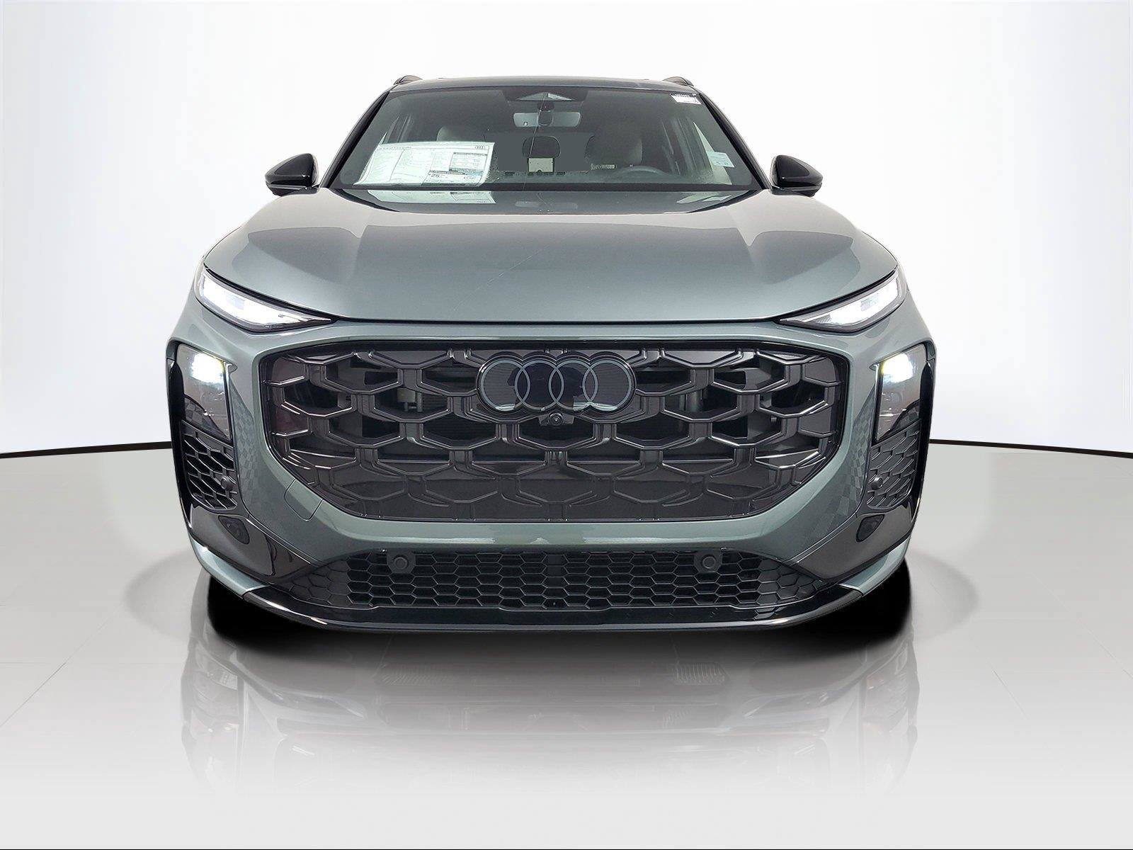 New 2026 Audi Q3 quattro 2.0T AWD/4WD image 2