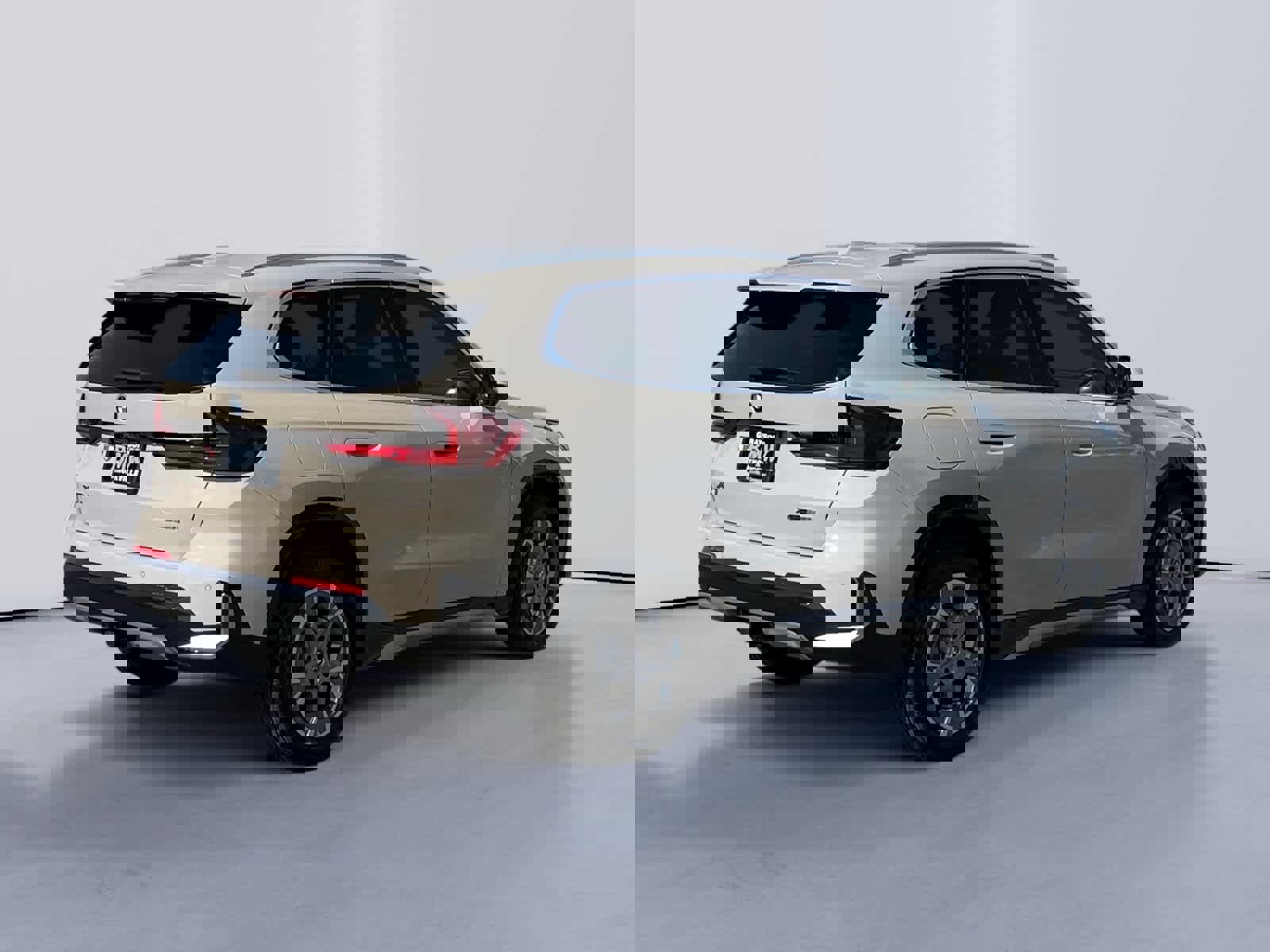 New 2026 BMW X1 xDrive28i w/ Convenience Package image 3