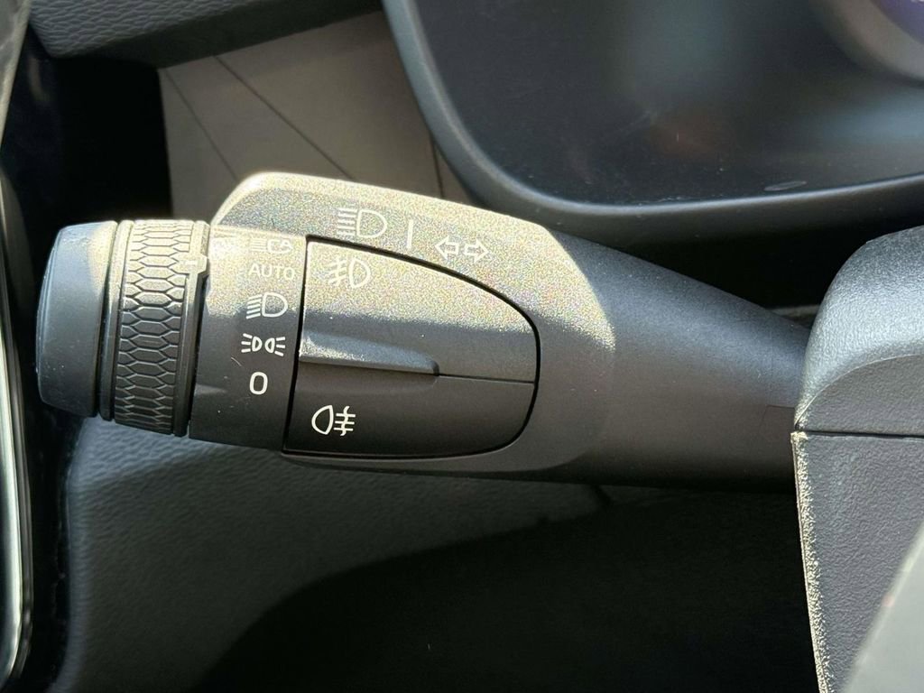 Used 2023 Volvo C40 P8 Recharge Ultimate image 26