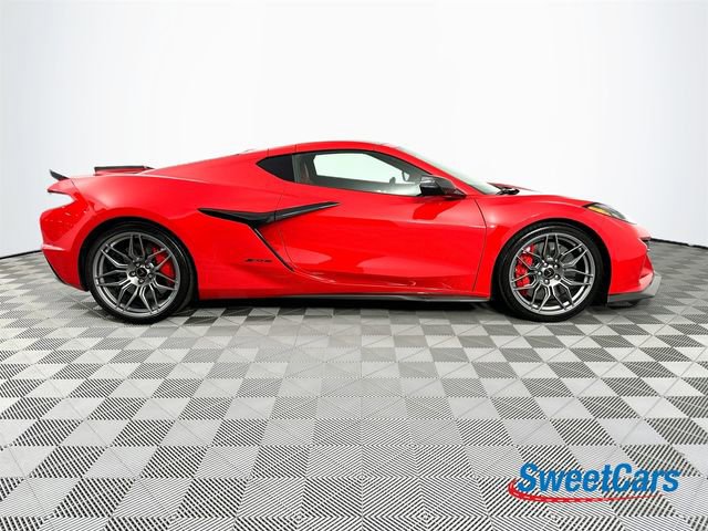 Used 2023 Chevrolet Corvette Z06 image 8
