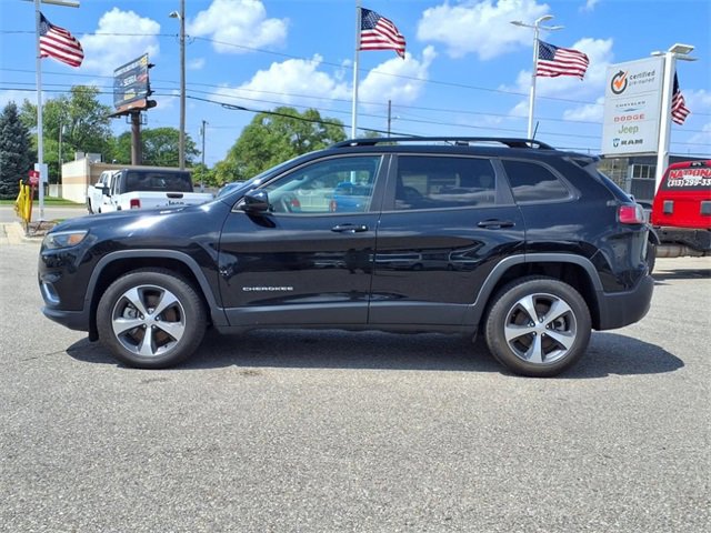 Used 2022 Jeep Cherokee Limited image 5