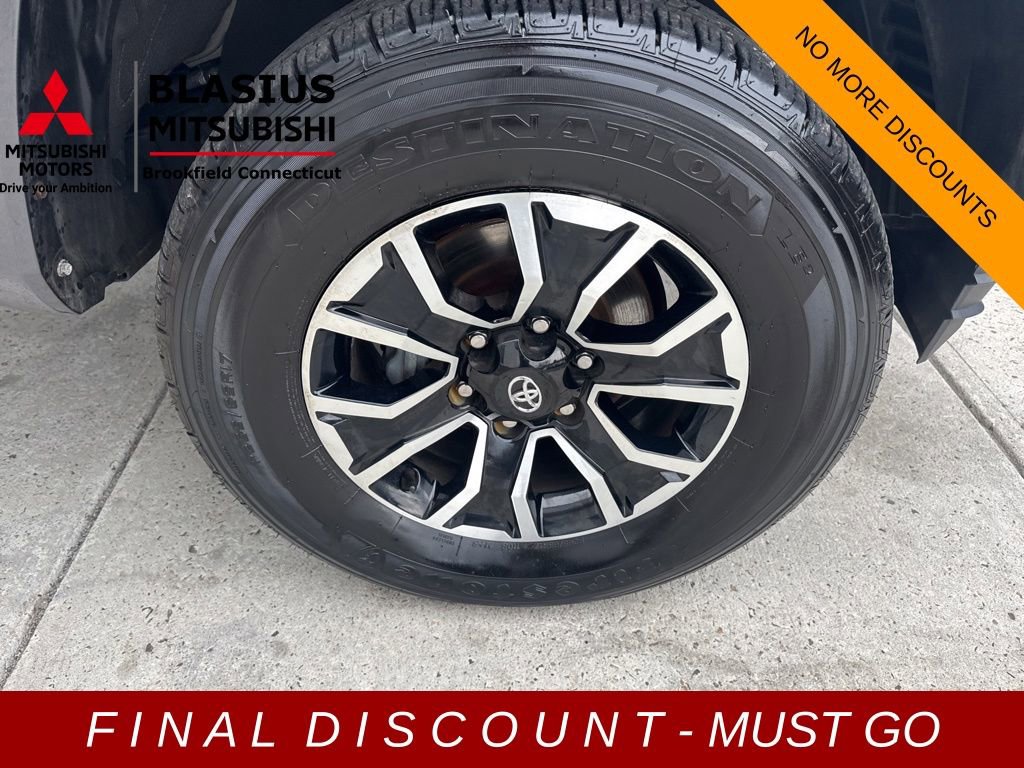 Used 2021 Toyota Tacoma TRD Sport w/ Technology Package image 9