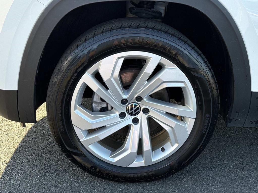 Used 2023 Volkswagen Atlas SE w/ Panoramic Sunroof Package AWD/4WD image 8