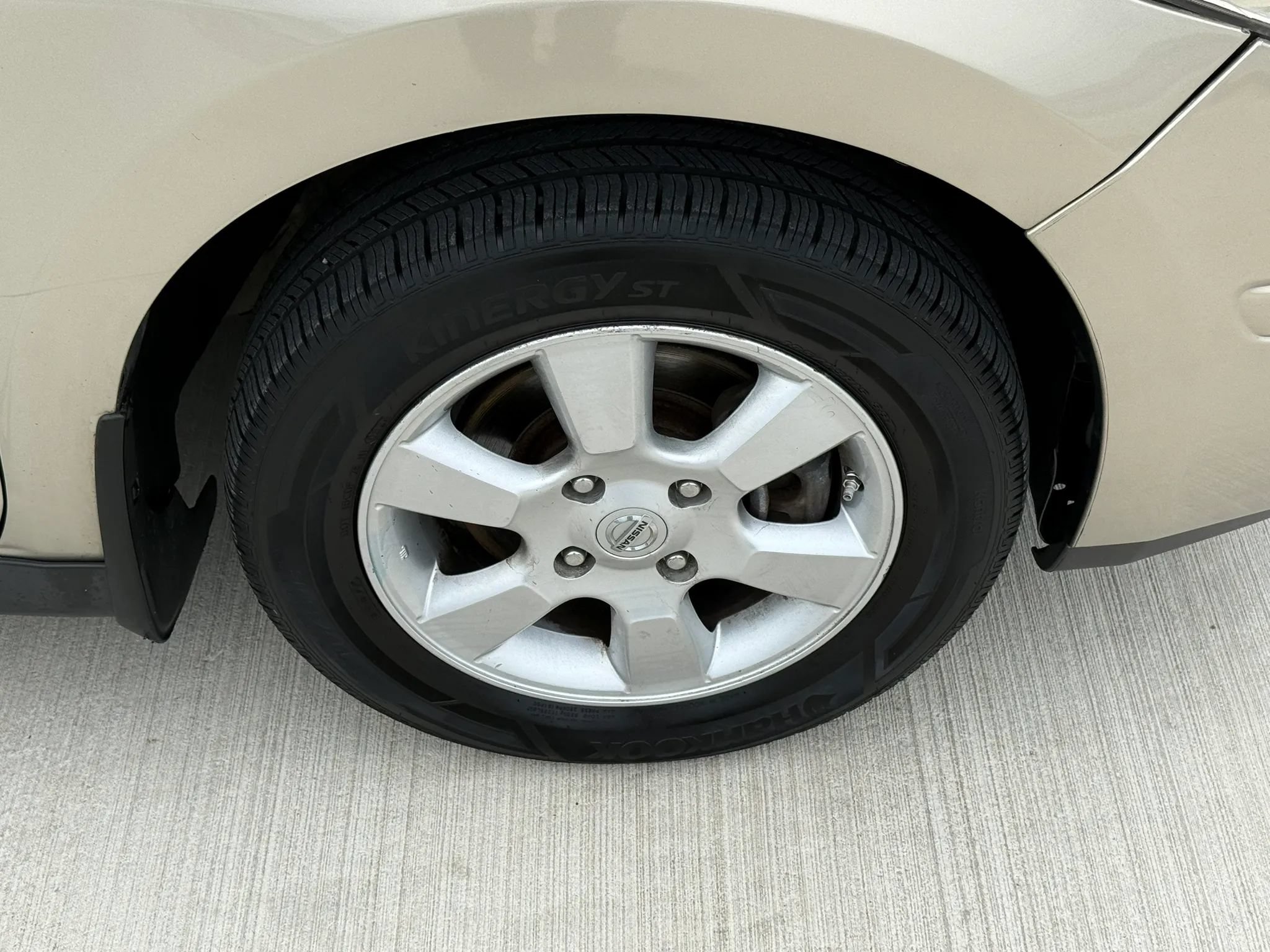 Used 2009 Nissan Versa Sedan w/ Convenience Pkg FWD image 40