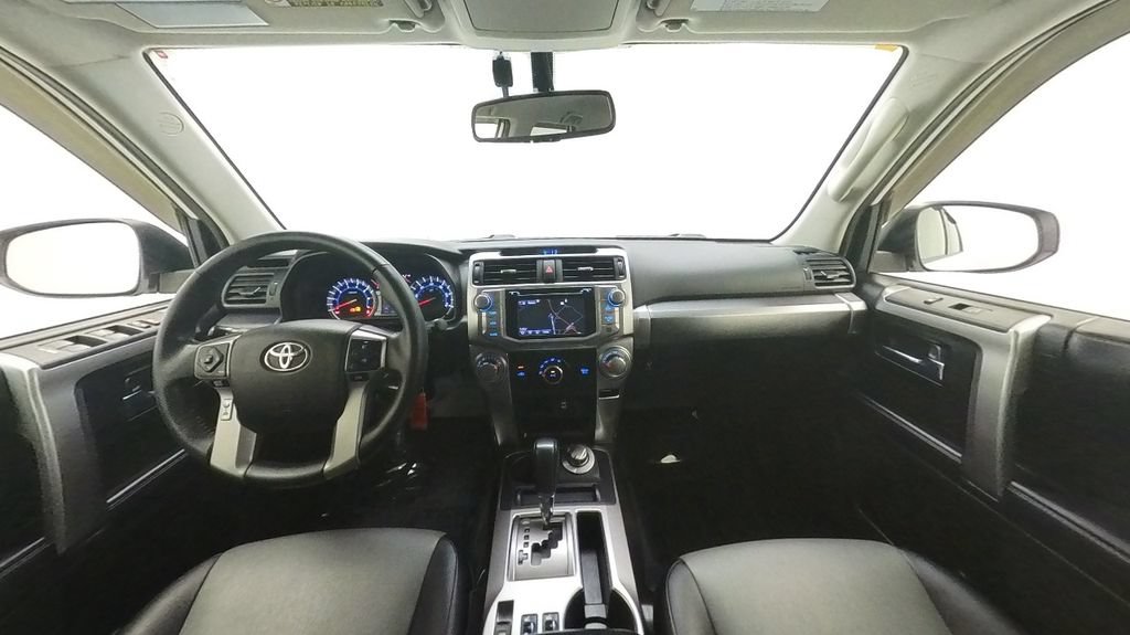 Used 2018 Toyota 4Runner SR5 Premium AWD/4WD image 22
