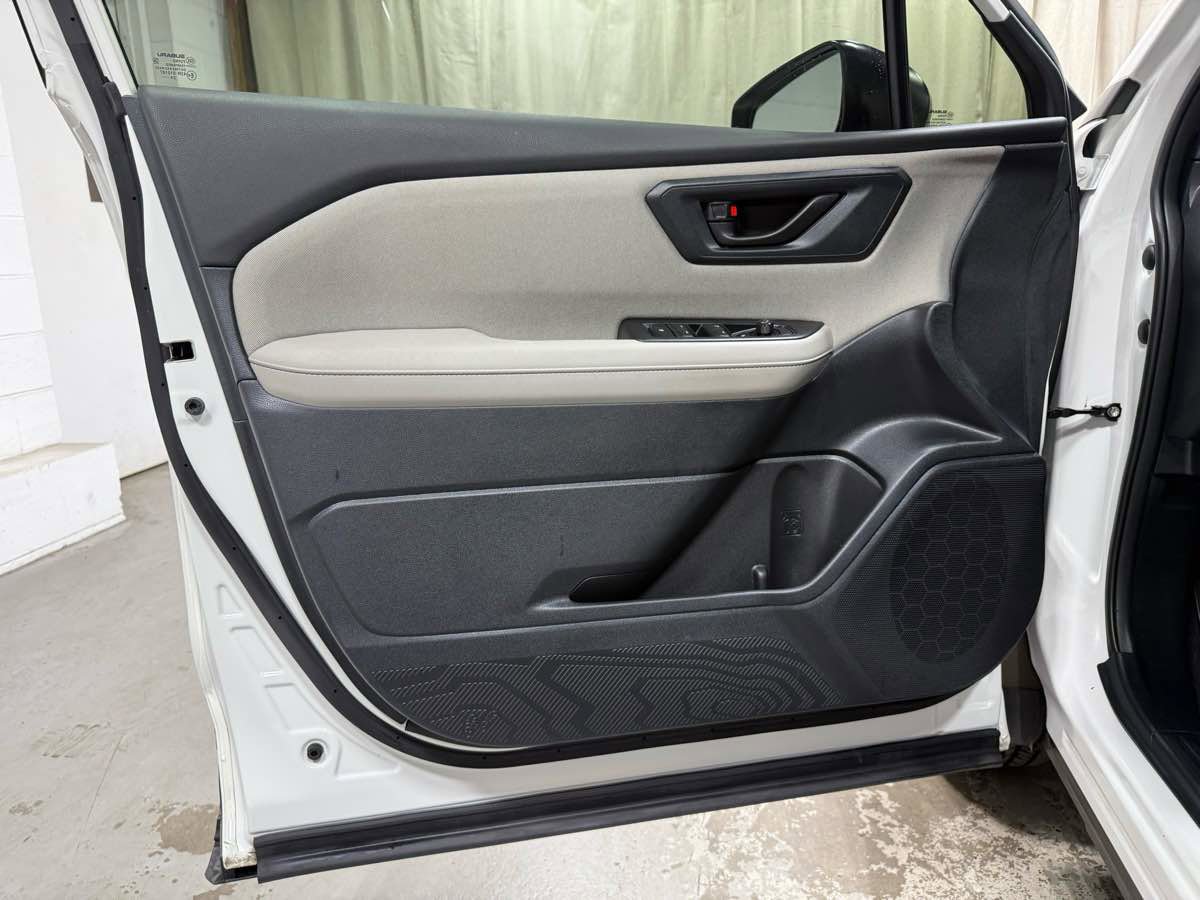 Used 2025 Subaru Forester image 9