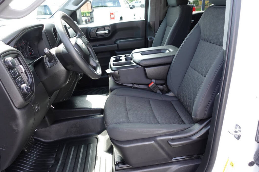 Used 2024 Chevrolet Silverado 1500 W/T w/ WT Value Package AWD/4WD image 17
