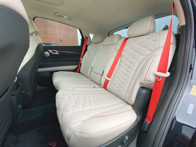 Used 2025 Genesis GV80 3.5T e-SC AWD/4WD image 26