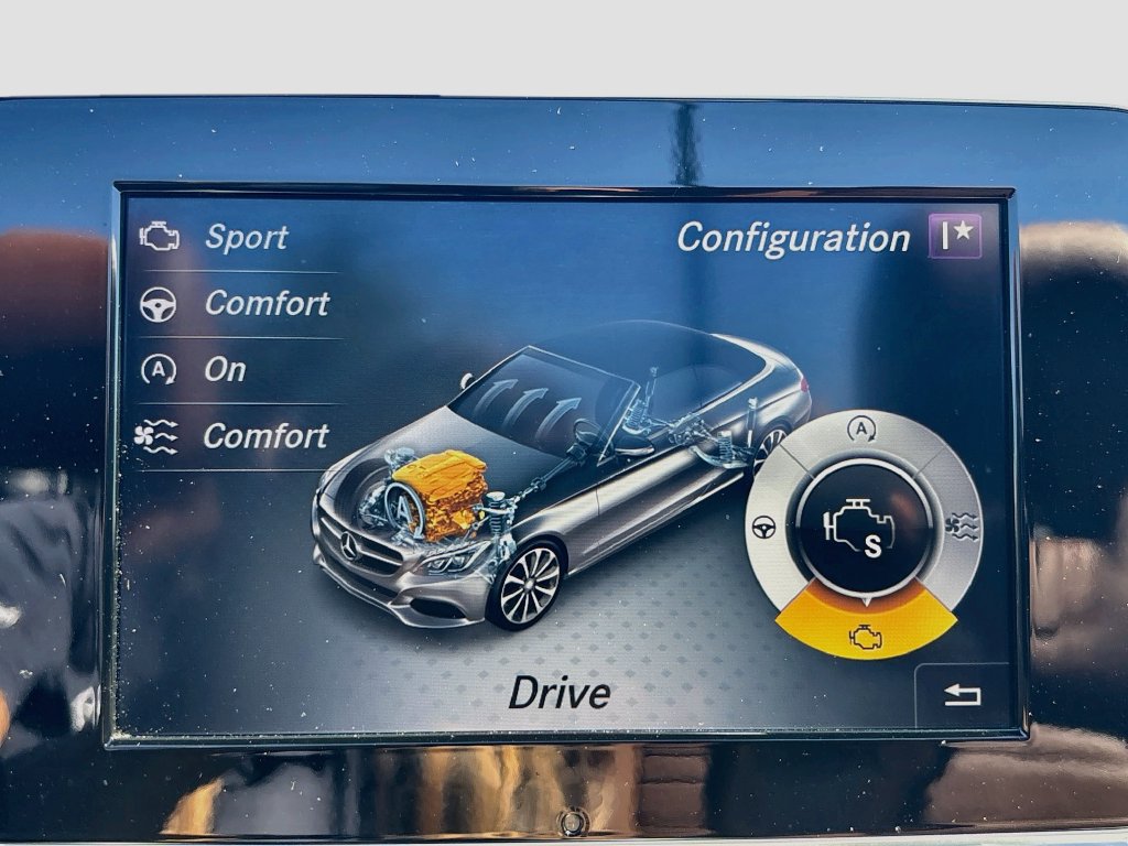 Used 2018 Mercedes-Benz C 300 4MATIC Cabriolet image 22