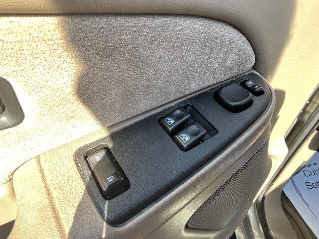 Used 2003 Chevrolet Silverado 2500 LS RWD image 17