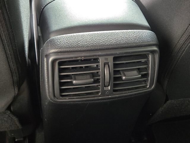 Used 2022 Nissan Rogue Sport S image 15