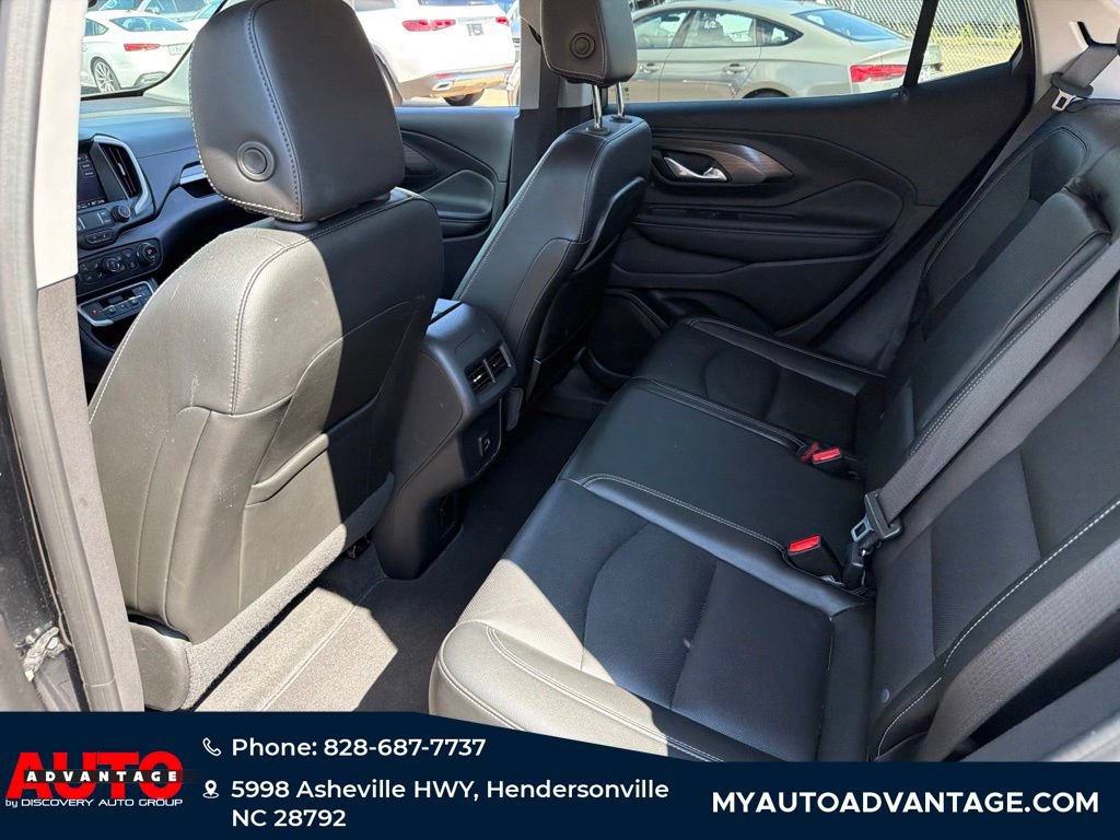 Used 2024 GMC Terrain SLT AWD/4WD image 12