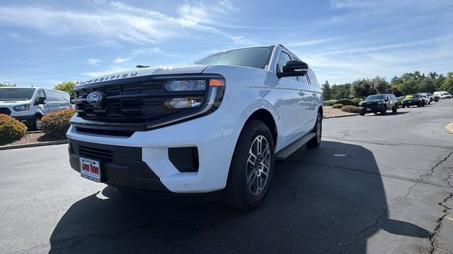 New 2026 Ford Expedition Max Active AWD/4WD image 9